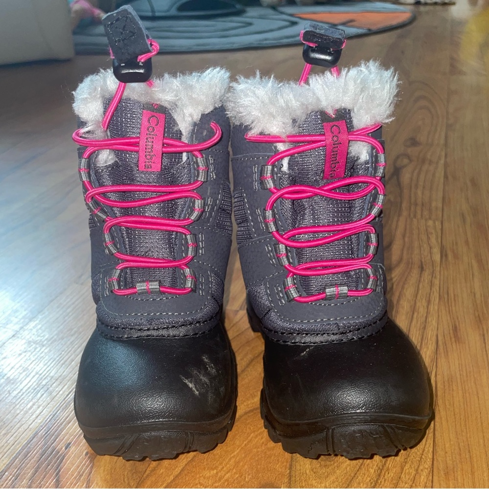 Toddler size 8 Columbia Boots